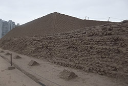 Huaca huallamarca