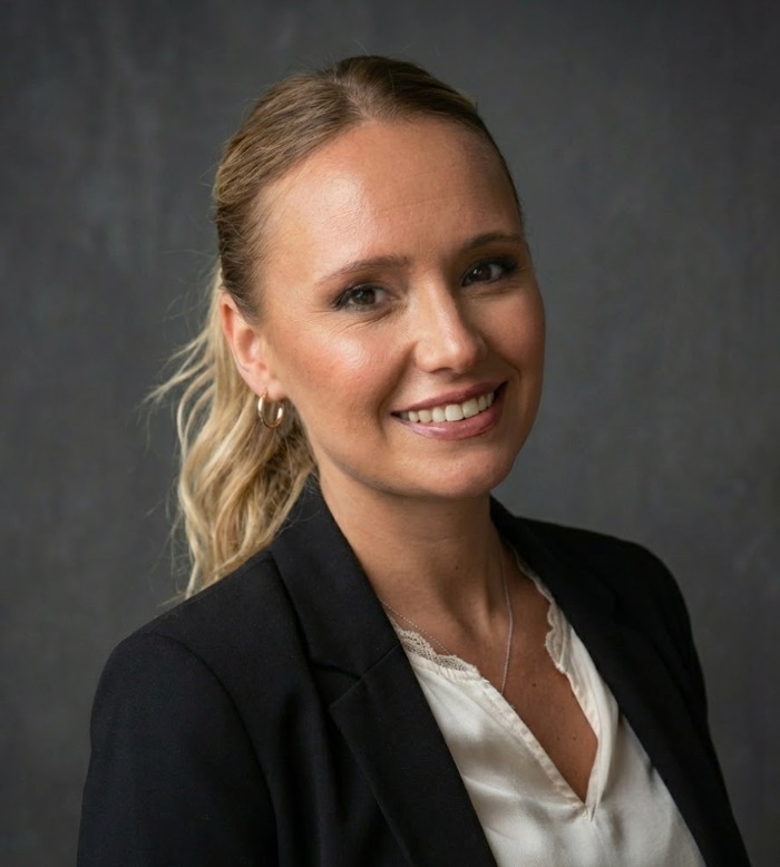 Maelia Roccasalva - Ejecutiva Comercial y Marketing